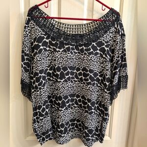 2X Unique Spectrum Black and White Animal Print Short Sleeve Blouse